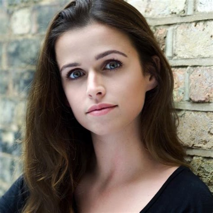 Ellie Rhodes
