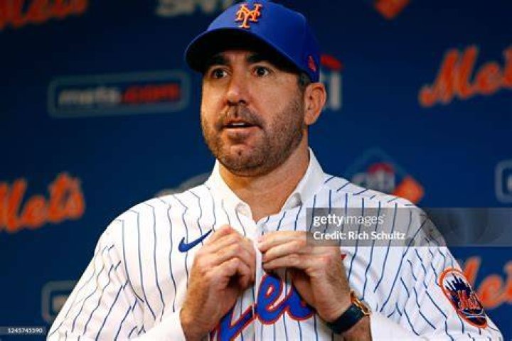 Himself (New York Mets Pitcher)